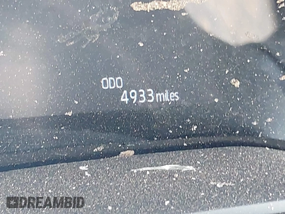 2025 Toyota Sienna LE z VIN 5TDKRKEC8SS245934, wystawiony jako IAAI lot #42274195 z przebiegiem 4 933 mil mil oraz . Historia ofert i sprzedaży dostępna na DreamBid. Obrazek 16.