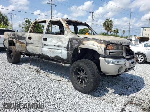 2007 GMC Sierra 3500 SRW Work Trk z VIN 1GTHK33D57F124981, wystawiony jako Copart lot #55975605 z przebiegiem Nie podano mil oraz Nie do naprawy • Non repairable. Historia ofert i sprzedaży dostępna na DreamBid. Obrazek 4.