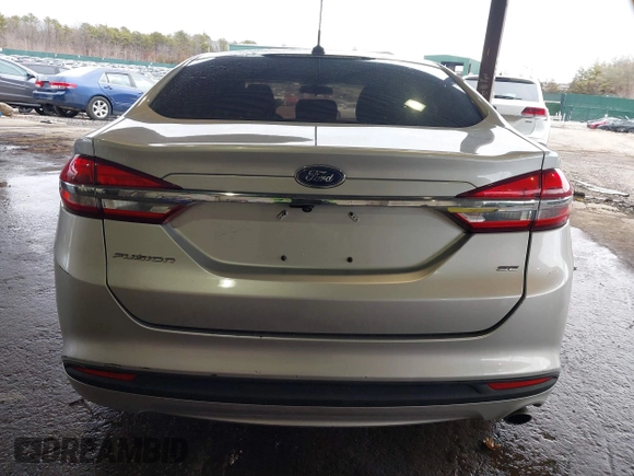 2018 Ford Fusion SE with VIN 3FA6P0H74JR198077, listed as a IAAI auction lot 41717264 with 70,151 mi miles. Bid and sale history available at carsss.com. Image 16.