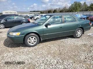 1999 Toyota Camry LE z VIN 4T1BG22K0XU459879, wystawiony jako Copart lot #49094205 z przebiegiem 236 457 mil mil oraz Szkoda całkowita • Salvage title. Historia ofert i sprzedaży dostępna na DreamBid. Obrazek 1.