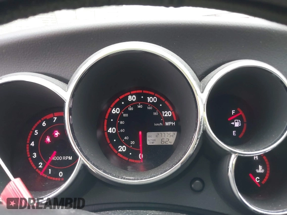 2007 Pontiac Vibe with VIN 5Y2SL65807Z437245, listed as a IAAI auction lot 41834367 with 277,752 mi miles and . Bid and sale history available at carsss.com. Image 7.