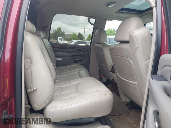 2004 Cadillac Escalade EXT z VIN 3GYEK62N64G127746, wystawiony jako IAAI lot #42135228 z przebiegiem 212 518 mil mil oraz . Historia ofert i sprzedaży dostępna na DreamBid. Obrazek 8.