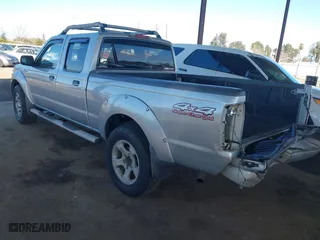 2003 Nissan Frontier 4WD SVE with VIN 1N6MD29Y63C465571, listed as a IAAI auction lot 41502613 with 175,996 mi miles. Bid and sale history available at carsss.com. Image 3.
