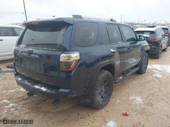 2020 Toyota 4Runner SR5 with VIN JTEBU5JR1L5805614, listed as a IAAI auction lot 41295454 with 50,385 mi miles. Bid and sale history available at carsss.com. Image 4.