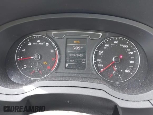 2017 Audi Q3 Premium z VIN WA1ECCFS4HR009874, wystawiony jako IAAI lot #41983904 z przebiegiem 74 785 mil mil oraz . Historia ofert i sprzedaży dostępna na DreamBid. Obrazek 7.