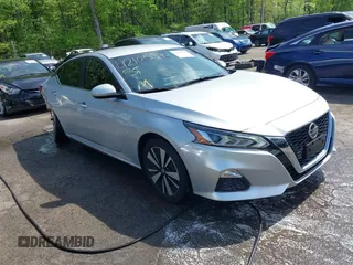 2021 Nissan Altima SV with VIN 1N4BL4DV6MN417098, listed as a IAAI auction lot 42105084 with 62,205 mi miles and . Bid and sale history available at DreamBid. Image 1.