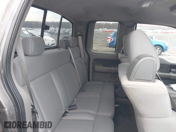 2007 Ford F-150 STX with VIN 1FTRX14W17FA67396, listed as a IAAI auction lot 41007693 with 273,113 mi miles. Bid and sale history available at carsss.com. Image 8.