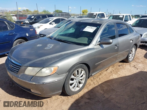 2008 Hyundai Azera Limited with VIN KMHFC46F98A332122, listed as a IAAI auction lot 42039825 with 376,625 mi miles and . Bid and sale history available at DreamBid. Image 2.