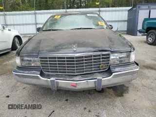 1996 Cadillac Fleetwood z VIN 1G6DW52P7TR710605, wystawiony jako Copart lot #51814605 z przebiegiem 280 654 mil mil oraz Nie do naprawy • Non repairable. Historia ofert i sprzedaży dostępna na DreamBid. Obrazek 5.