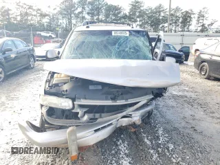 2005 Chevrolet Suburban Z71 with VIN 3GNFK16Z35G195828, listed as a Copart auction lot 88249925 with 254,252 mi miles and Salvage Title. Bid and sale history available at carsss.com. Image 5.
