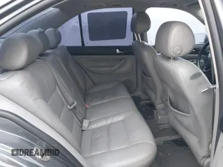 2003 Volkswagen Jetta GLS with VIN 3VWSK69M93M156239, listed as a IAAI auction lot 42190123 with 195,173 mi miles and . Bid and sale history available at DreamBid. Image 8.
