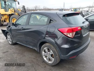 2017 Honda HR-V LX with VIN 3CZRU6H3XHM714198, listed as a IAAI auction lot 41490988 with 122,643 mi miles. Bid and sale history available at carsss.com. Image 3.