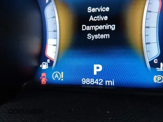 2017 Maserati Levante with VIN ZN661XUSXHX216080, listed as a IAAI auction lot 42024196 with 98,842 mi miles. Bid and sale history available at carsss.com. Image 16.