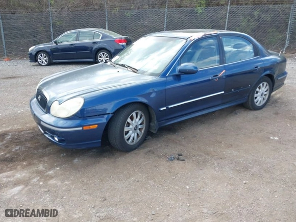 2004 Hyundai Sonata GLS with VIN KMHWF35H34A082570, listed as a IAAI auction lot 41930653 with NaN miles. Bid and sale history available at carsss.com. Image 2.