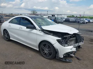 2019 Mercedes-Benz CLA 250 z VIN WDDSJ4EB3KN724820, wystawiony jako IAAI lot #42201889 z przebiegiem Nie podano mil oraz . Historia ofert i sprzedaży dostępna na DreamBid. Obrazek 1.