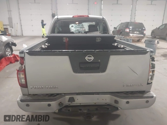 2015 Nissan Frontier SV with VIN 1N6AD0CW4FN751068, listed as a IAAI auction lot 41024078 with 900,000 mi miles and . Bid and sale history available at DreamBid. Image 16.