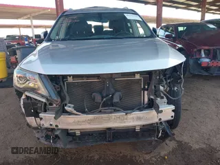 2017 Nissan Pathfinder SV z VIN 5N1DR2MM3HC696441, wystawiony jako IAAI lot #42551768 z przebiegiem 85 578 mil mil oraz . Historia ofert i sprzedaży dostępna na DreamBid. Obrazek 6.
