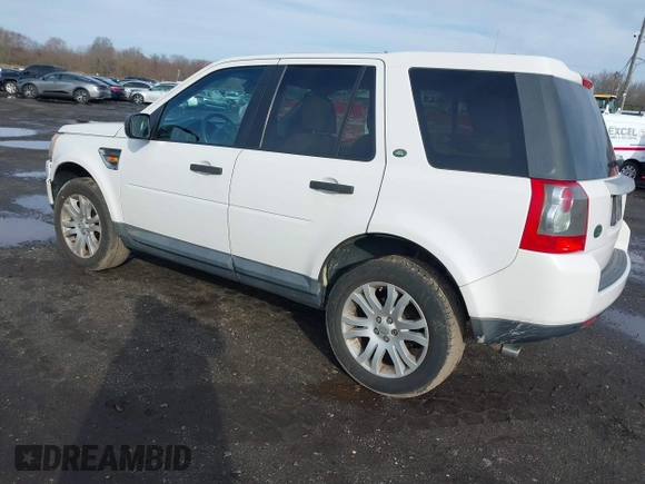 2008 Land Rover LR2 SE z VIN SALFS24N18H044567, wystawiony jako IAAI lot #41863429 z przebiegiem 156 669 mil mil oraz . Historia ofert i sprzedaży dostępna na DreamBid. Obrazek 3.