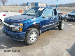 2004 Chevrolet Colorado LS Z71 with VIN 1GCDT196048188709, listed as a IAAI auction lot 41685930 with 153,673 mi miles. Bid and sale history available at carsss.com. Image 19.