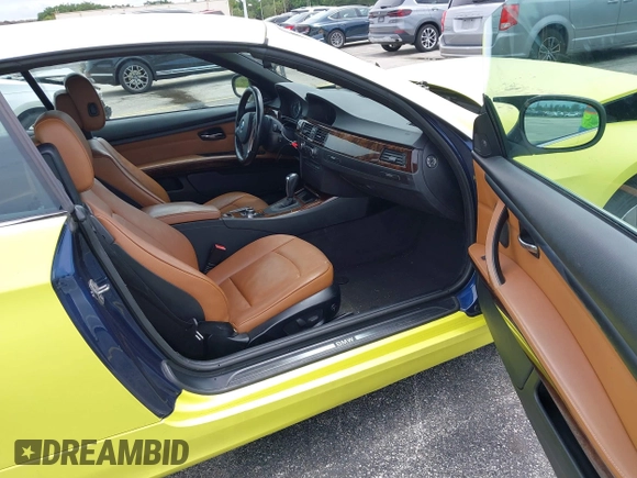 2013 BMW 3 Series 328i z VIN WBADW7C58DE731782, wystawiony jako IAAI lot #42234774 z przebiegiem 126 967 mil mil oraz . Historia ofert i sprzedaży dostępna na DreamBid. Obrazek 5.