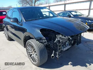 2022 Porsche Cayenne Turbo S E-Hybrid с VIN WP1AA2AY5NDA07039, выставлен на аукционе IAAI как лот 41345349 с пробегом 9 738 миль миль и . История ставок и продаж доступна на DreamBid. Изображение 1.