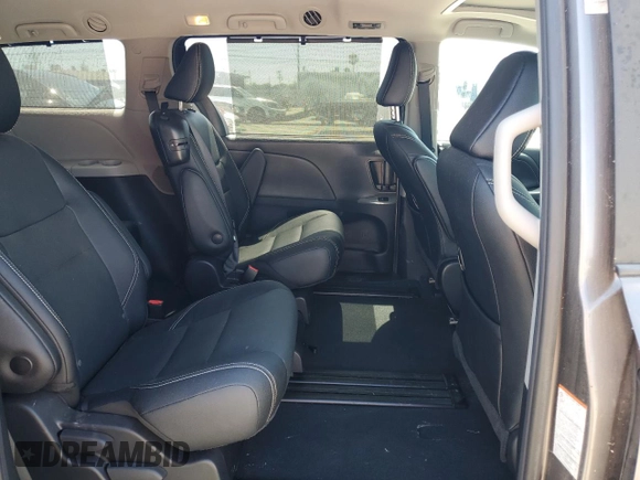 2020 Toyota Sienna SE with VIN 5TDXZ3DC0LS041739, listed as a Copart auction lot 64793874 with 4,776 mi miles and Clean Title. Bid and sale history available at carsss.com. Image 11.