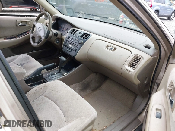 2001 Honda Accord LX z VIN JHMCG56471C028960, wystawiony jako IAAI lot #42223734 z przebiegiem 387 033 mil mil oraz . Historia ofert i sprzedaży dostępna na DreamBid. Obrazek 5.