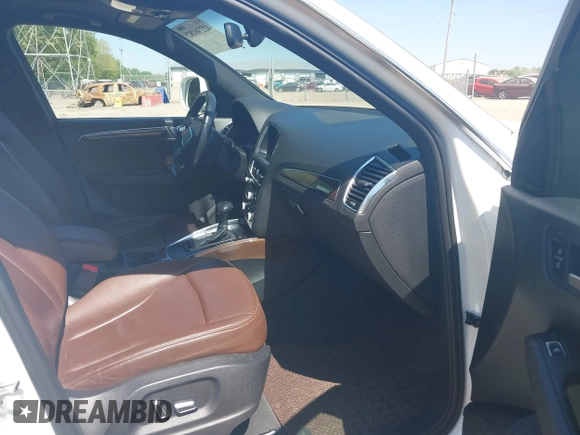 2016 Audi Q5 Premium with VIN WA1C2AFP9GA124543, listed as a IAAI auction lot 42230182 with 80,722 mi miles and . Bid and sale history available at DreamBid. Image 5.