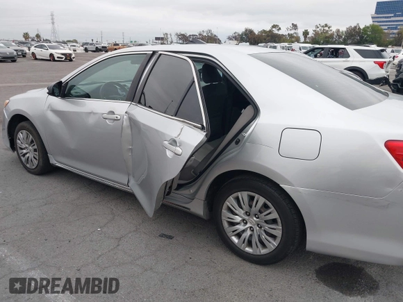 2012 Toyota Camry L z VIN 4T4BF1FK4CR244304, wystawiony jako IAAI lot #42157209 z przebiegiem 200 851 mil mil oraz . Historia ofert i sprzedaży dostępna na DreamBid. Obrazek 6.