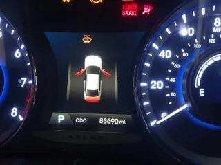 2014 Hyundai Azera Limited with VIN KMHFH4JG7EA365603, listed as a IAAI auction lot 41297919 with 83,690 mi miles. Bid and sale history available at carsss.com. Image 16.