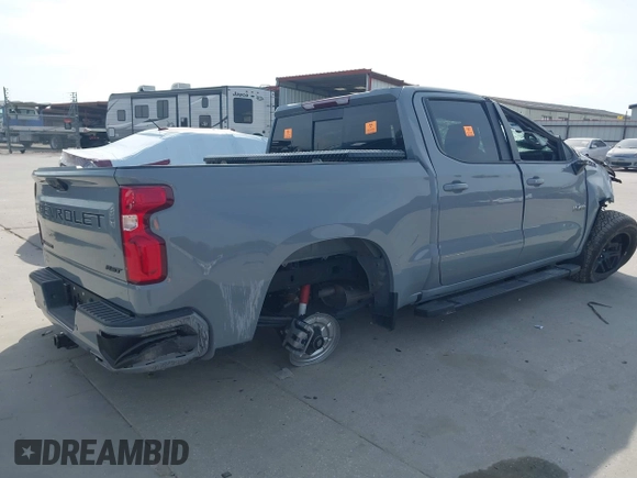 2024 Chevrolet Silverado 1500 RST with VIN 1GCUDEED9RZ364943, listed as a IAAI auction lot 40967931 with 4,265 mi miles. Bid and sale history available at carsss.com. Image 4.