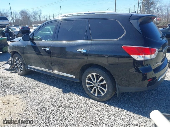 2014 Nissan Pathfinder SV with VIN 5N1AR2MN5EC680524, listed as a IAAI auction lot 41644300 with 149,547 mi miles. Bid and sale history available at carsss.com. Image 3.