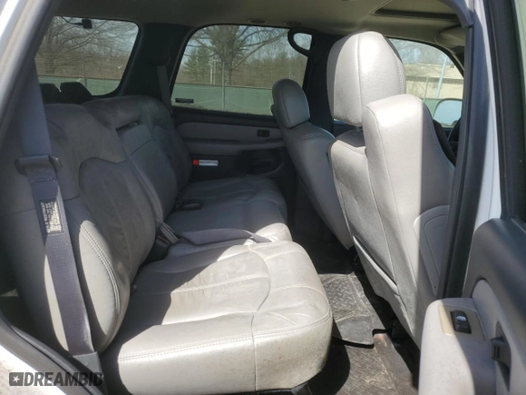 2001 Chevrolet Tahoe LS with VIN 1GNEK13T61R136424, listed as a Copart auction lot 49665925 with 43,063 mi miles and Clean Title. Bid and sale history available at carsss.com. Image 11.