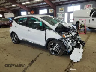 2020 Chevrolet Bolt EV Premier with VIN 1G1FZ6S07L4145770, listed as a Copart auction lot 40299013 with 12,353 mi miles. Bid and sale history available at carsss.com. Image 4.