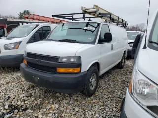 2019 Chevrolet Express Cargo Van with VIN 1GCWGAFGXK1234224, listed as a Copart auction lot 52518615 with 125,155 mi miles and Clean Title. Bid and sale history available at carsss.com. Image 1.