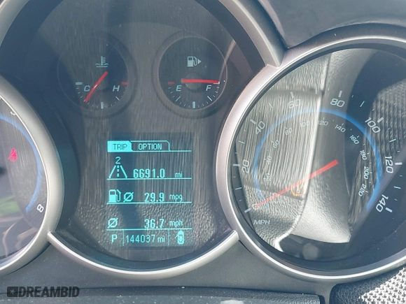 2015 Chevrolet Cruze LT with VIN 1G1PE5SB6F7275893, listed as a IAAI auction lot 42105478 with 144,037 mi miles. Bid and sale history available at carsss.com. Image 7.