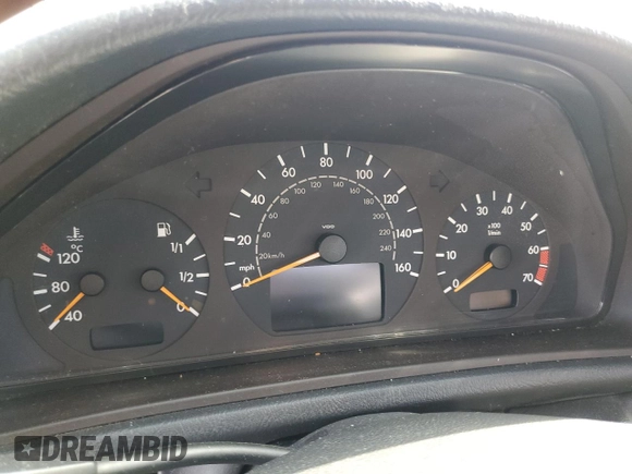 2000 Mercedes-Benz CLK 320/430 with VIN WDBLJ65G4YF161140, listed as a Copart auction lot 78871194 with Not Provided miles and Salvage Title. Bid and sale history available at DreamBid. Image 9.