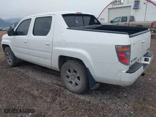 2008 Honda Ridgeline RTX with VIN 2HJYK16318H527181, listed as a IAAI auction lot 41777517 with 231,613 mi miles. Bid and sale history available at carsss.com. Image 3.