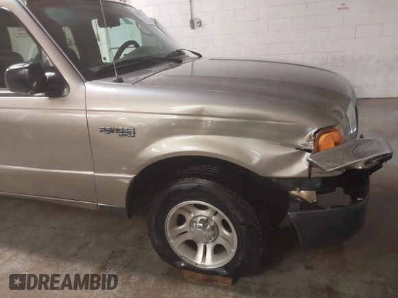 2004 Ford Ranger XLT Appearance with VIN 1FTYR44E24PA93199, listed as a IAAI auction lot 41379700 with 178,609 mi miles. Bid and sale history available at carsss.com. Image 6.