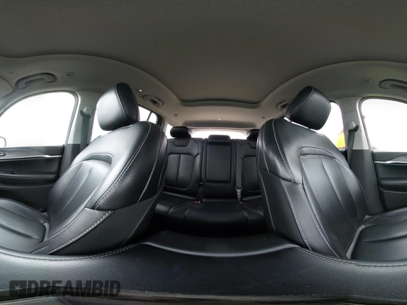 2024 Jeep Grand Cherokee z VIN 1C4RJYB65R8959249, wystawiony jako IAAI lot #42507281 z przebiegiem 26 904 mil mil oraz . Historia ofert i sprzedaży dostępna na DreamBid. Obrazek 19.