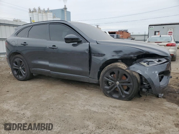 2024 Jaguar F-Pace R-Dynamic S z VIN SADCT2EX1RA727701, wystawiony jako Copart lot #81951884 z przebiegiem 3 721 mil mil oraz Szkoda całkowita • Salvage title. Historia ofert i sprzedaży dostępna na DreamBid. Obrazek 4.
