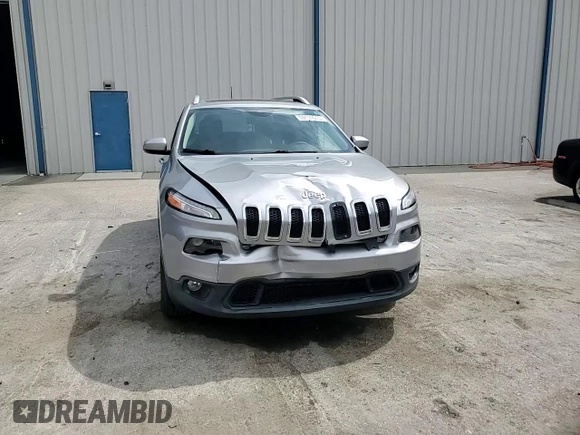 2017 Jeep Cherokee Latitude with VIN 1C4PJMCS9HW634285, listed as a Copart auction lot 59107615 with 136,984 mi miles and Salvage title. Bid and sale history available at DreamBid. Image 14.