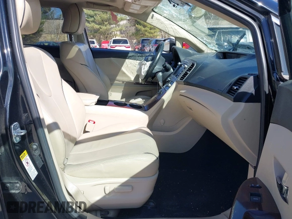 2010 Toyota Venza with VIN 4T3BK3BB8AU034185, listed as a IAAI auction lot 41967775 with 95,849 mi miles. Bid and sale history available at carsss.com. Image 5.