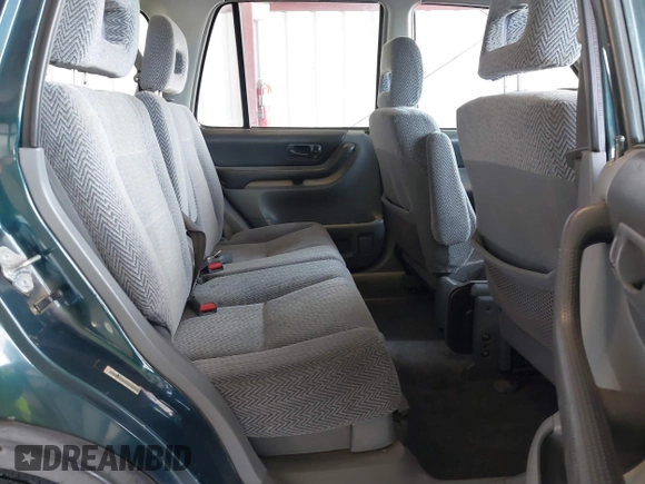 1997 Honda CR-V with VIN JHLRD1857VC046080, listed as a IAAI auction lot 41616075 with 212,707 mi miles. Bid and sale history available at carsss.com. Image 8.