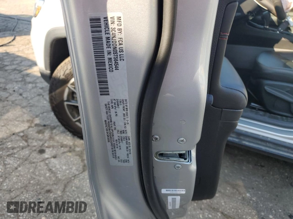 2025 Jeep Compass Trailhawk with VIN 3C4NJDDN0ST564544, listed as a Copart auction lot 63287955 with 7,390 mi miles and Clean title. Bid and sale history available at DreamBid. Image 13.
