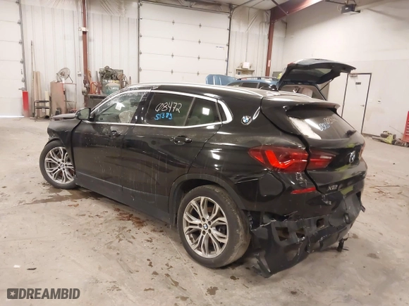 2020 BMW X2 xDrive28i with VIN WBXYJ1C00L5R79711, listed as a IAAI auction lot 41051383 with 1 mi miles. Bid and sale history available at carsss.com. Image 3.