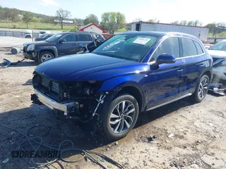 2023 Audi Q5 S line Premium Plus z VIN WA1EAAFY6P2038315, wystawiony jako IAAI lot #41990125 z przebiegiem 31 787 mil mil oraz . Historia ofert i sprzedaży dostępna na DreamBid. Obrazek 19.