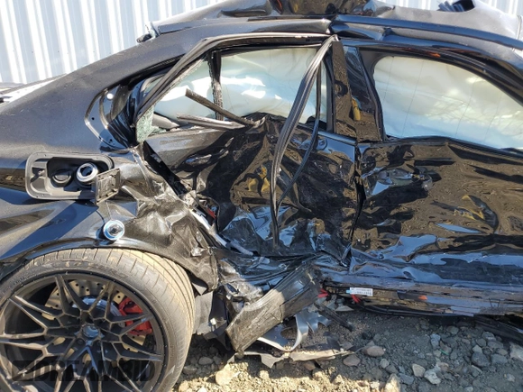 2025 BMW M3 Competition xDrive z VIN WBS33HJ03SFT87704, wystawiony jako Copart lot #77317434 z przebiegiem Nie podano mil oraz Szkoda całkowita • Salvage title. Historia ofert i sprzedaży dostępna na DreamBid. Obrazek 10.