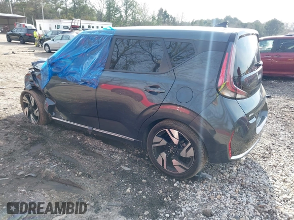 2024 Kia Soul GT-Line with VIN KNDJ53AU5R7921238, listed as a IAAI auction lot 41465876 with 12,457 mi miles. Bid and sale history available at carsss.com. Image 3.