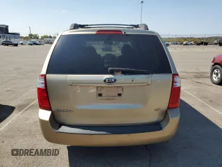 2008 Kia Sedona LX with VIN KNDMB233686258416, listed as a Copart auction lot 68587494 with 153,536 mi miles and Clean Title. Bid and sale history available at carsss.com. Image 6.